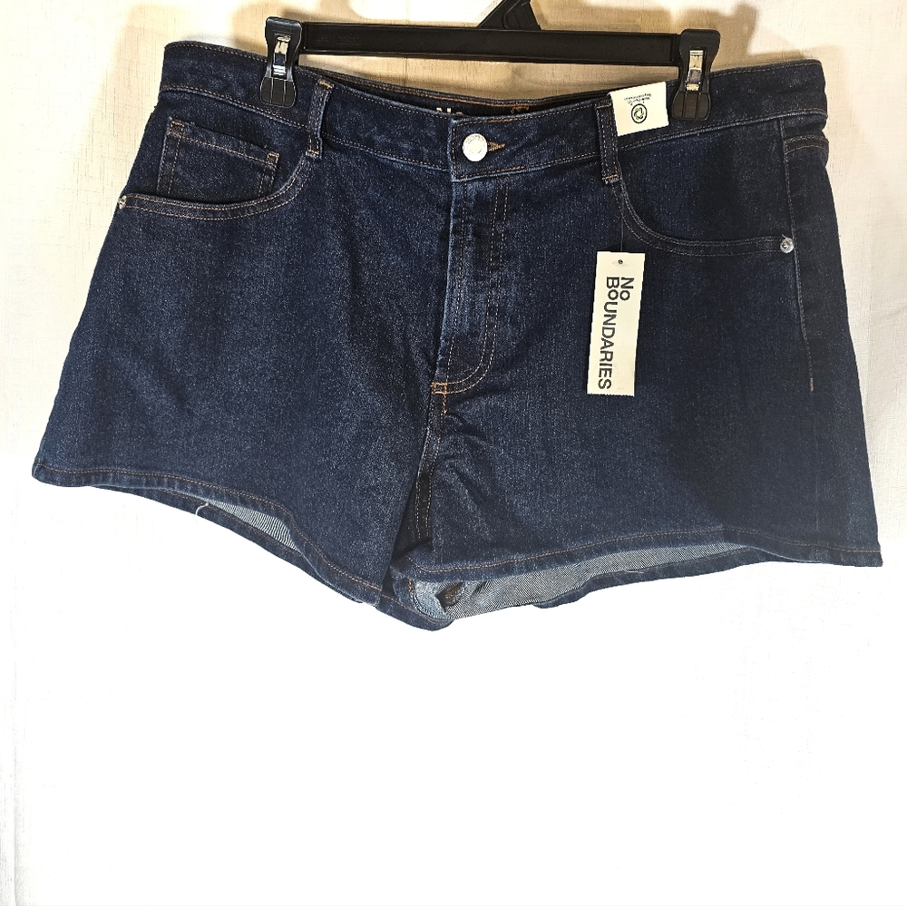 No Boundaries Sz 16 HR Jean Shorts
